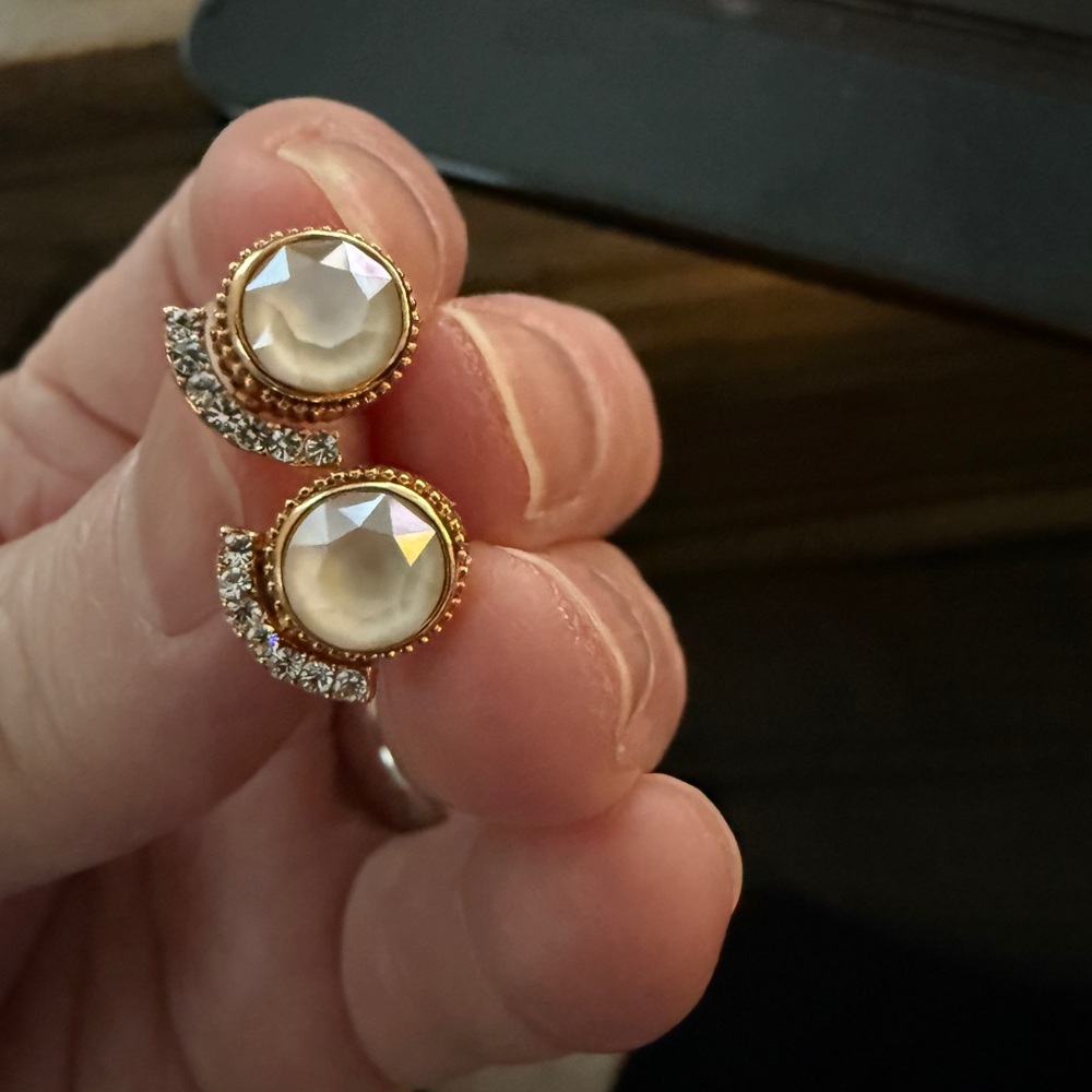 Lovers Tempo Mimosa Post Earrings